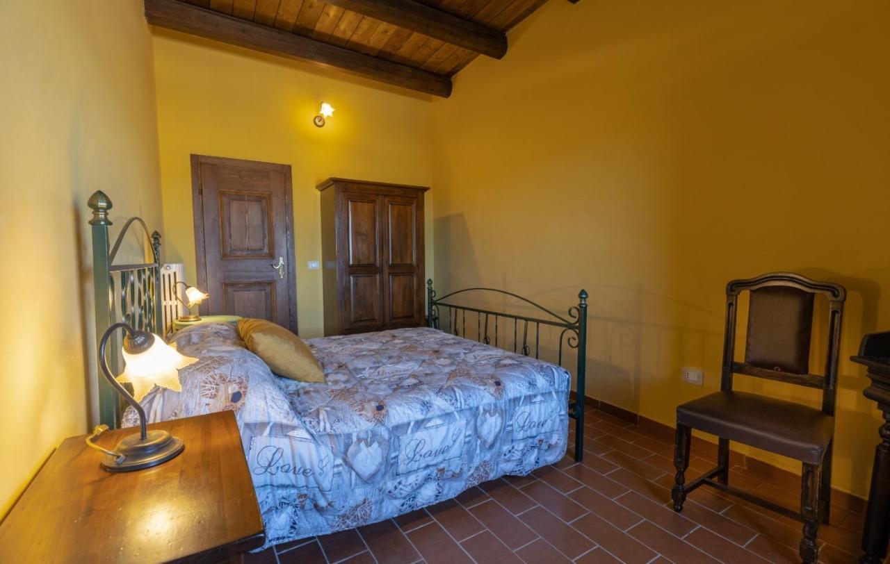 Castello Di Petecciano B&B Mosciano SantʼAngelo Eksteriør bilde