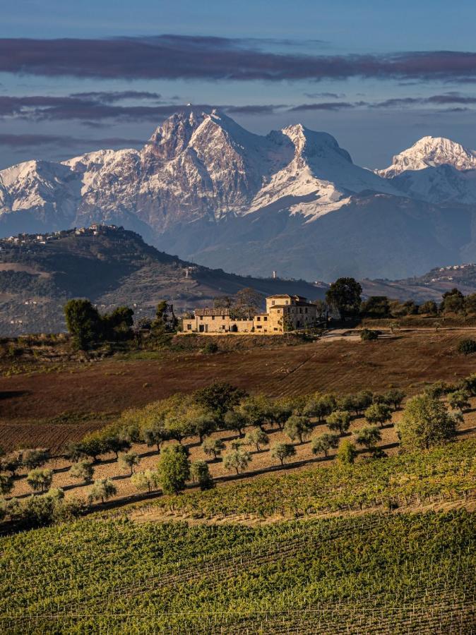 Castello Di Petecciano B&B Mosciano SantʼAngelo Eksteriør bilde