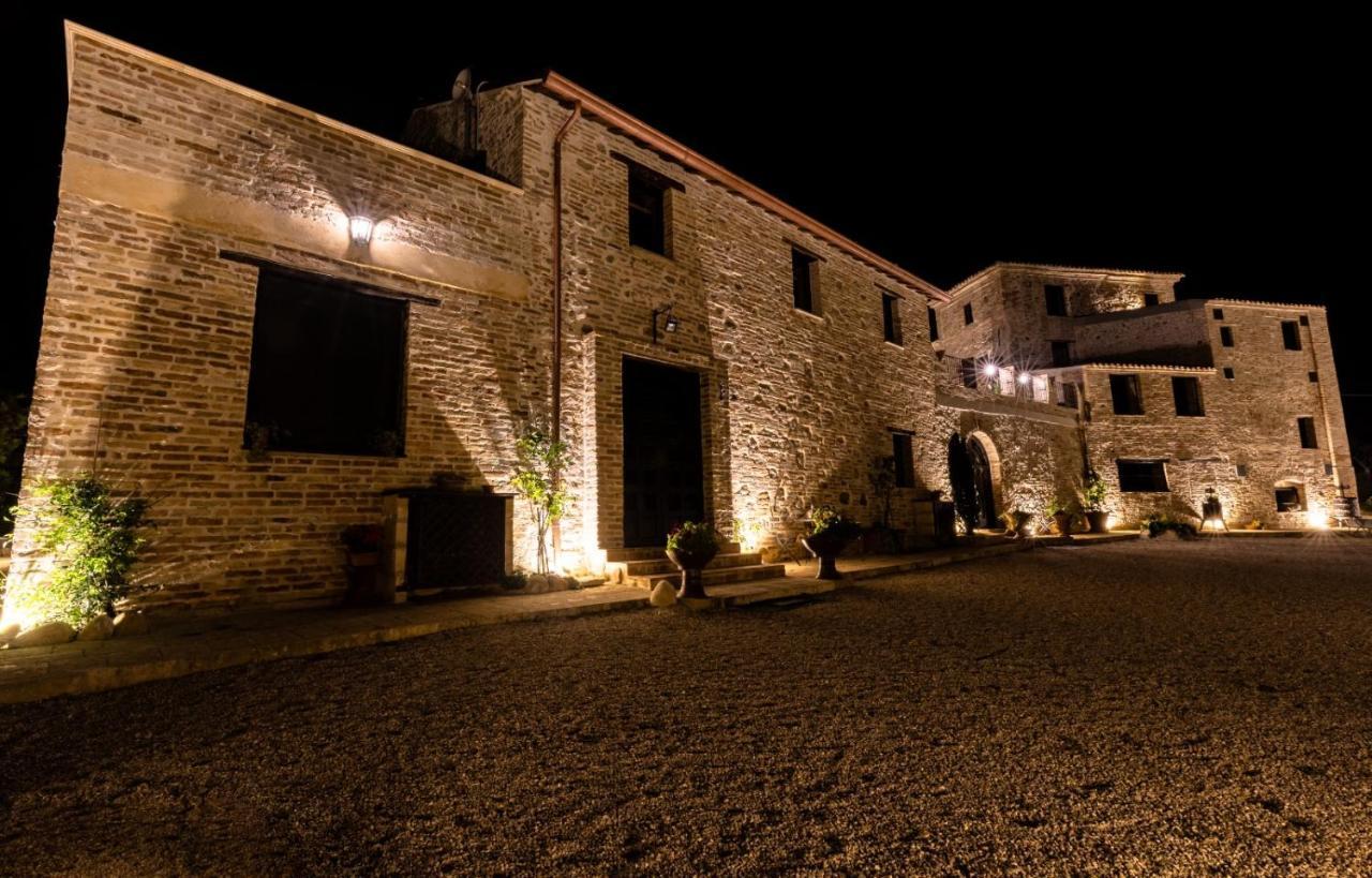 Castello Di Petecciano B&B Mosciano SantʼAngelo Eksteriør bilde