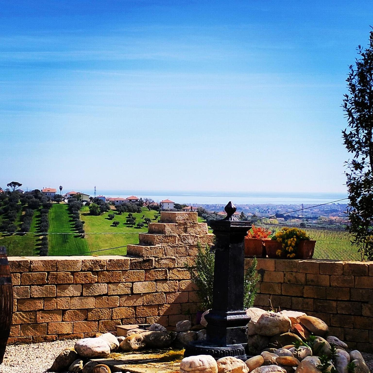 Castello Di Petecciano B&B Mosciano SantʼAngelo Eksteriør bilde