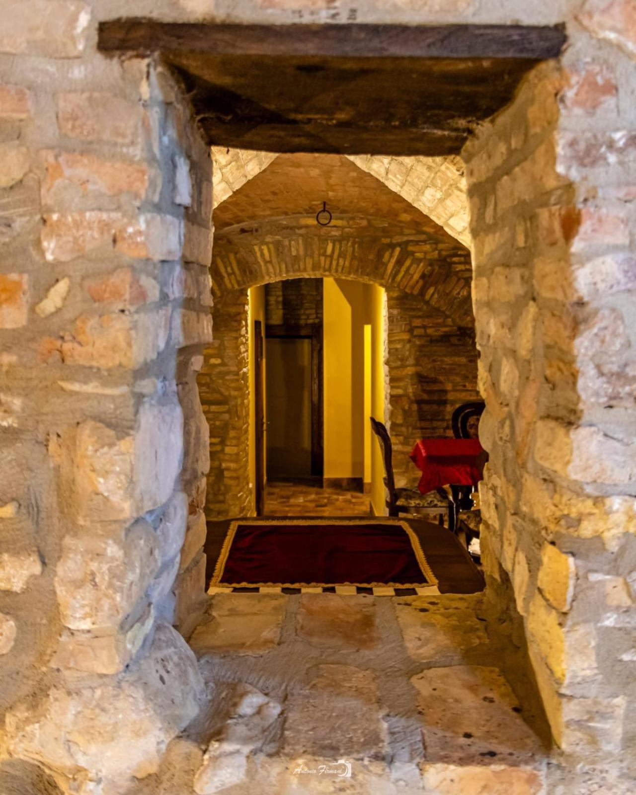 Castello Di Petecciano B&B Mosciano SantʼAngelo Eksteriør bilde