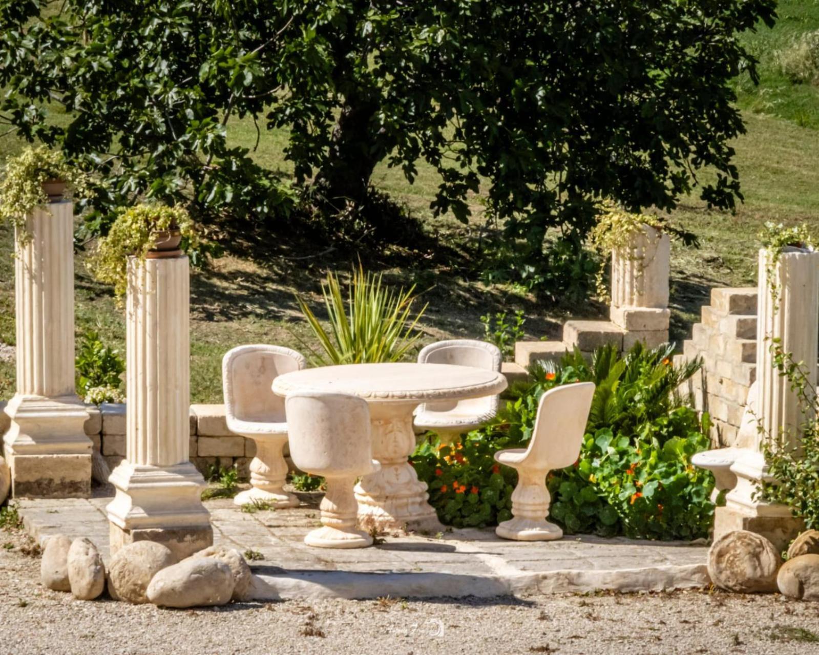 Castello Di Petecciano B&B Mosciano SantʼAngelo Eksteriør bilde
